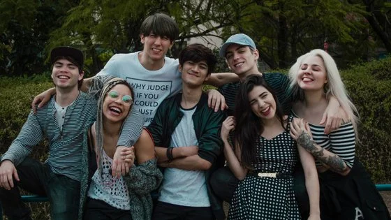 Agora você pode assistir de pertinho algumas estrelas da internet!