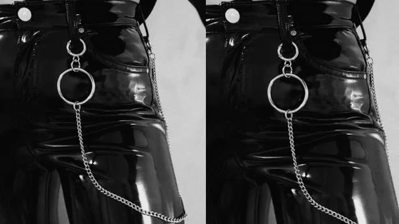 As correntes de prender na calça estão de volta!