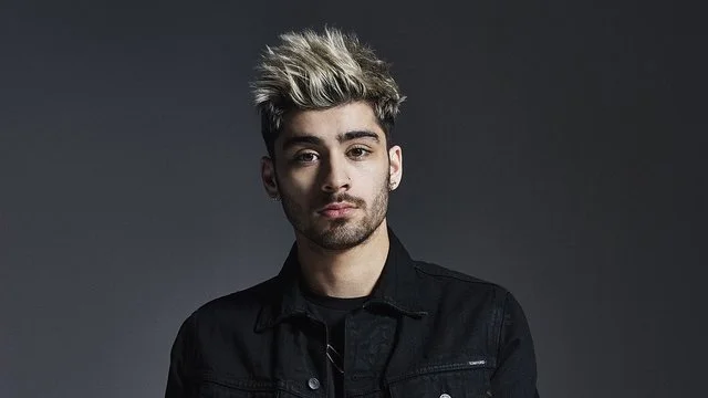 ZAYN divulga música nova!! Vem ouvir “Too Much”