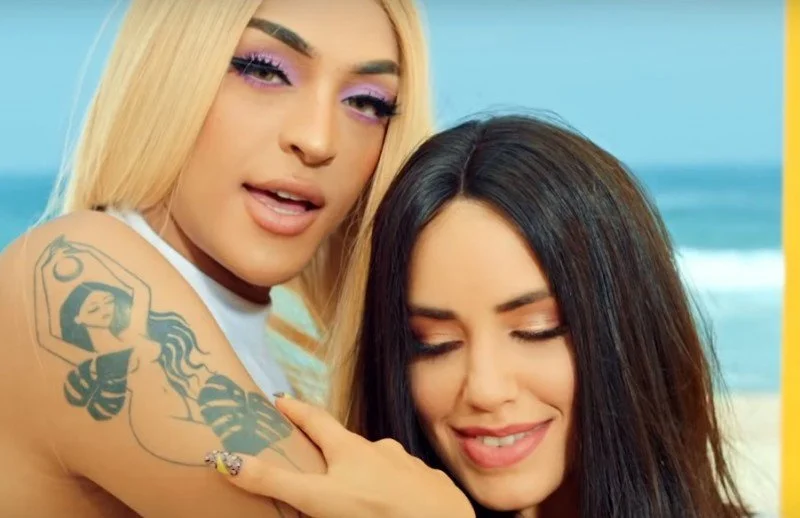 Tem música nova da Pabllo Vittar com a Lali, vem ouvir "Caliente"