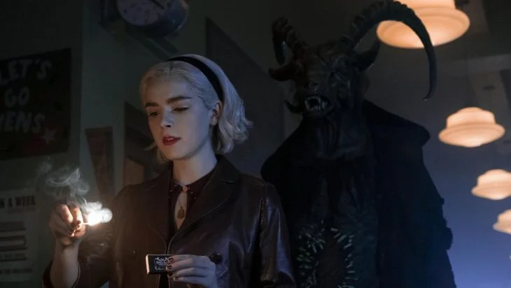 'O Date Perfeito' e 'Sabrina' e outras novidades de abril na Netflix