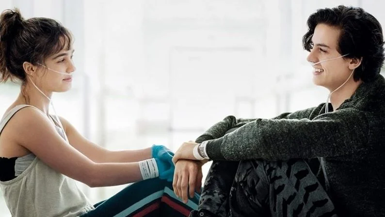 'A Cinco Passos de Você' rende ação fofa com Instituto