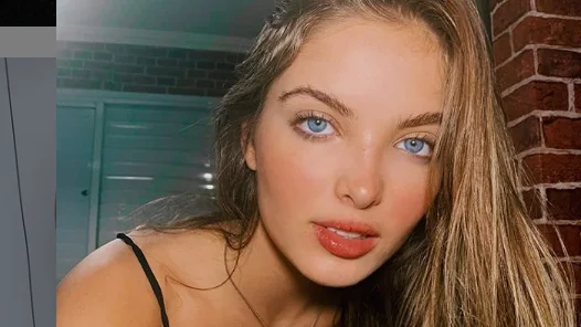 Giovanna Chaves ensina a ter lábios vermelhinhos como os dela