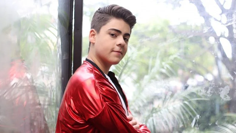 Enrico fala de friend zone no clipe de 'Paralizado'