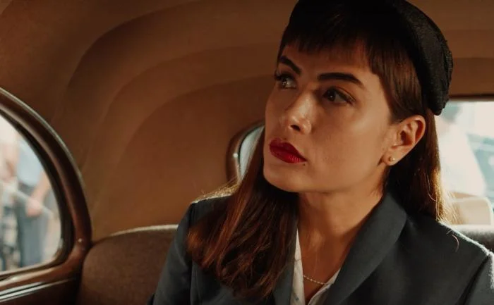 Entenda (e copie) a make pin up da série 'Coisa Mais Linda'