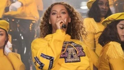 Beyoncé lança de uma vez documentário e álbum