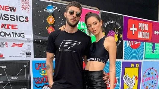 Laura Neiva e Chay Suede esperam pelo primeiro filho!