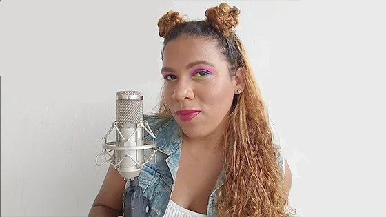 Bonjuh arrasa cantando hits do pop e do k-pop em português!