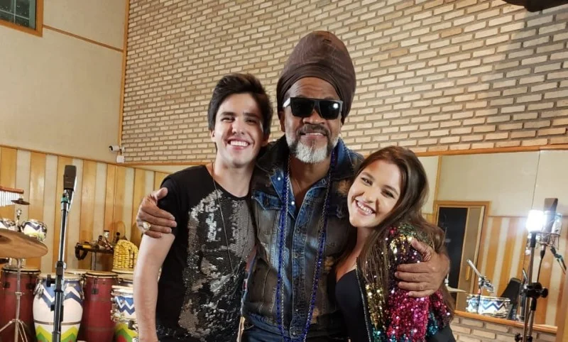 Jolt ganha concurso e grava música com Carlinhos Brown