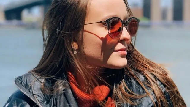 Larissa Manoela se revolta ao ter seu nome envolvido em vídeo íntimo