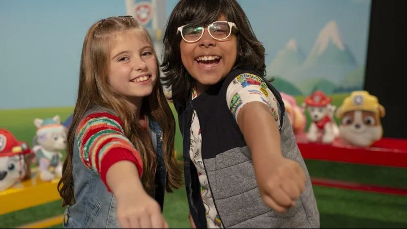 Lorena Queiróz e Pedro Miranda fazem ação especial para filme da 'Patrulha Canina'