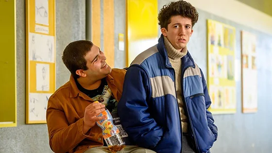 Nova série da Netflix fala abertamente sobre o uso de drogas na adolescência