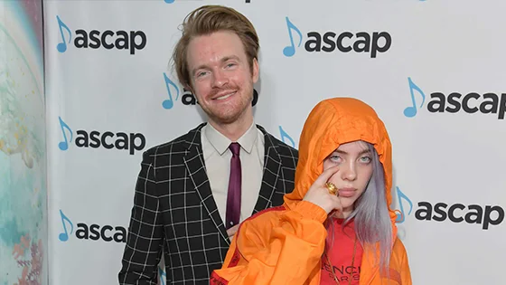 Você sabia que o irmão da Billie Eilish também canta?