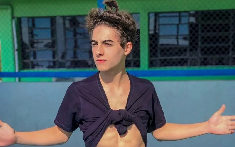 Temos provas de que Lucas Burgatti é um grande conselheiro e brincalhão!