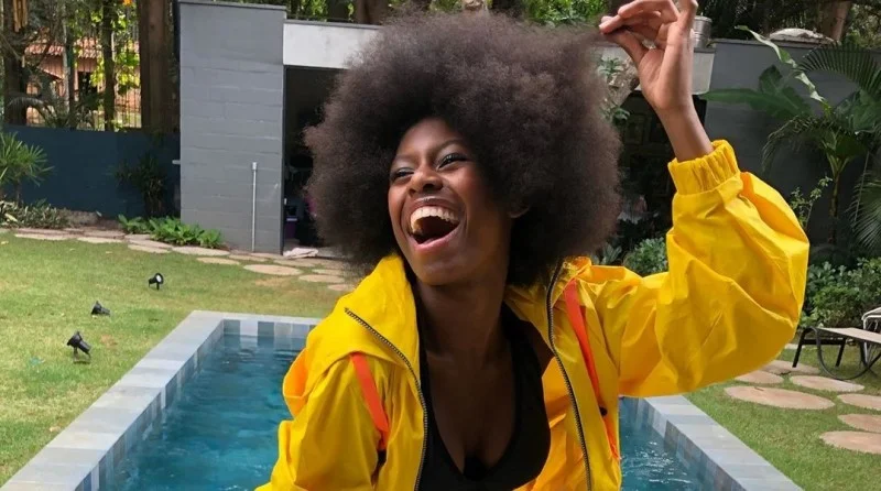 MC Soffia está na França para prestigiar a Seleção Feminina