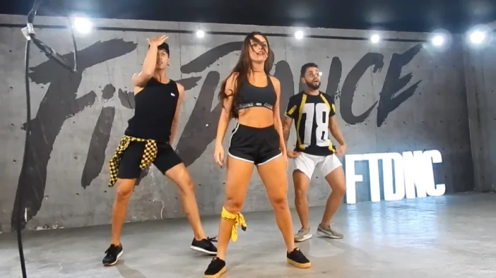Ensaios e pesquisa fazem parte da rotina do FitDance