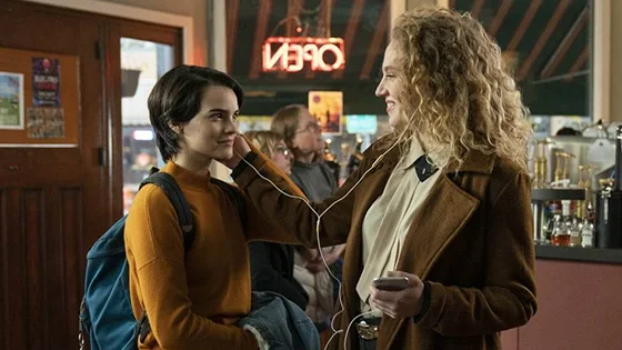 A trilha sonora de ‘Gatunas’, da Netflix, é tão boa quanto a série