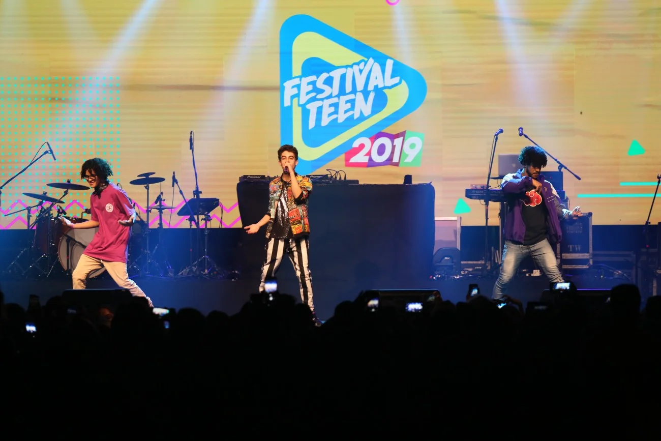 FESTIVAL TEEN 2019 começa com pocket shows de Taby e Lucas Burgatti!