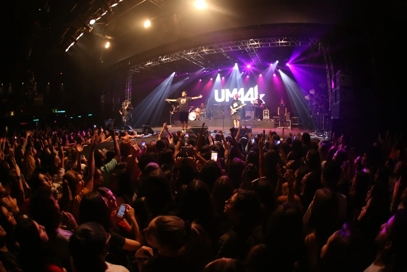 UM44K faz show empolgante e emocionante no Festival