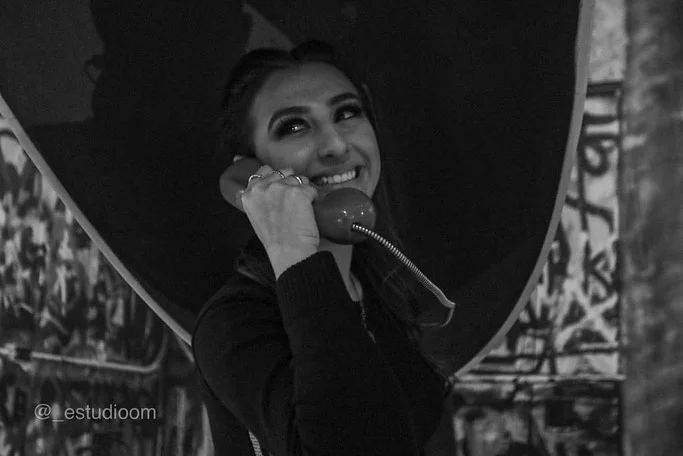 Bia Herrero comemora 1 milhão de seguidores com festa descolada