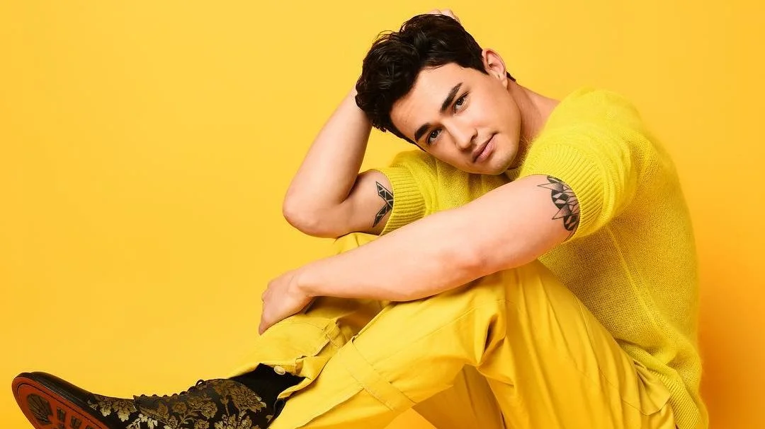 O Nick de ‘Sabrina’ pode ter feito teste para o papel de príncipe Eric