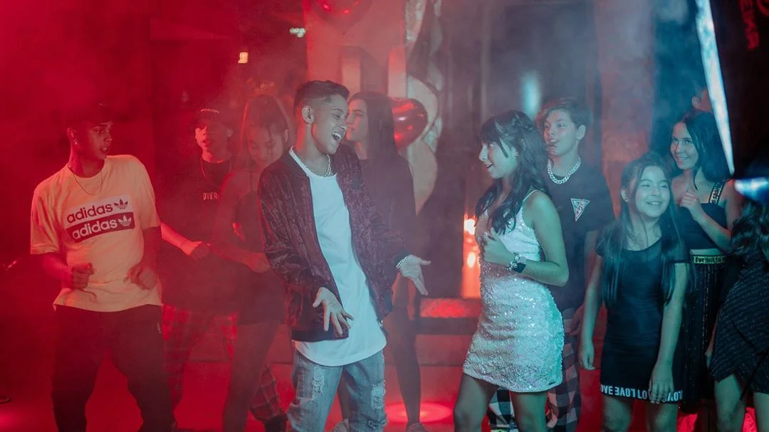 Felipinho quer conquistar a girl em seu novo clipe ‘Coraçãozinho’