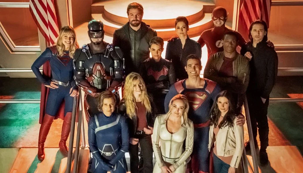 5 referências nos três primeiros episódios do crossover ‘Crise Nas Infinitas Terras’