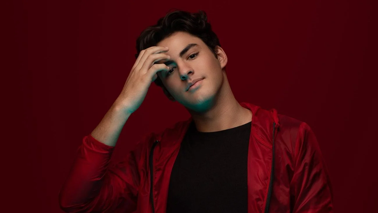 Nova aposta do Pop, Lucas Pretti lança seu quinto single em parceria com o DJ Dux