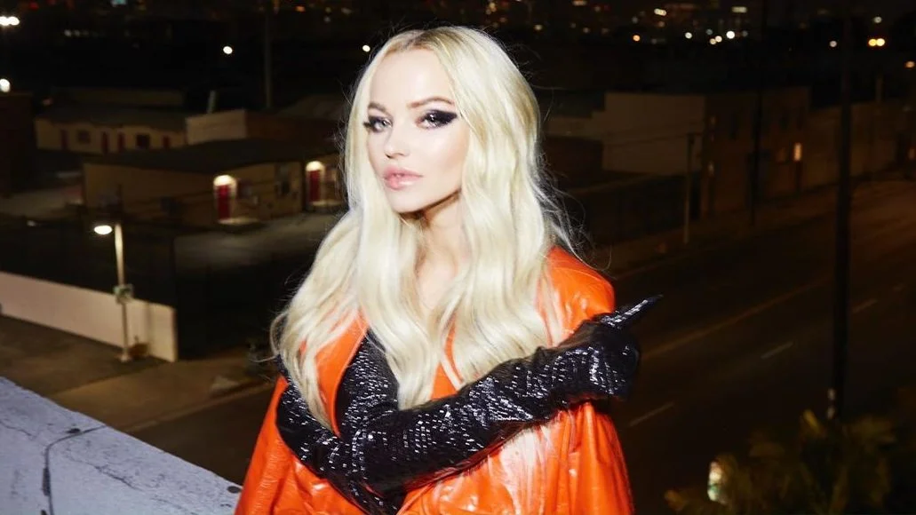 Dove Cameron está maravilhosa no seu novo clipe ‘Out Of Touch’