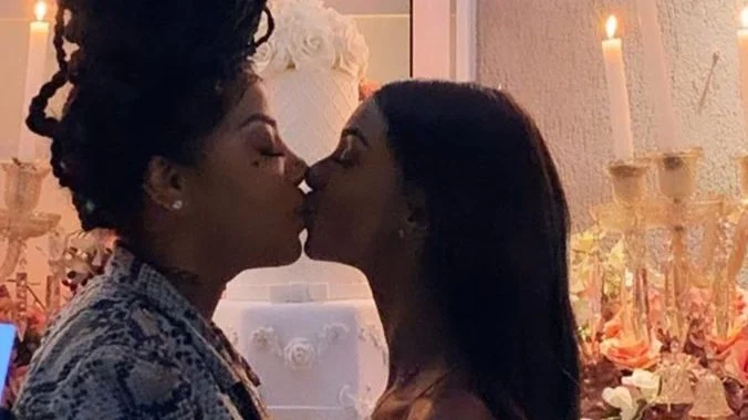 Ludmilla se casa de surpresa com Bruna Gonçalves logo após fazer o pedido