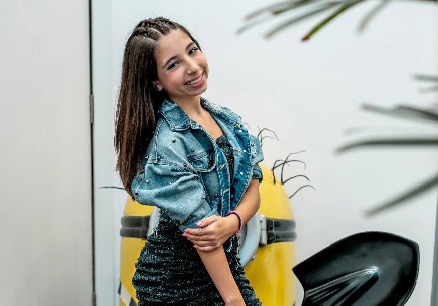 Taby comemora 2 milhões no Insta com sessão exclusiva de 'Dolittle'