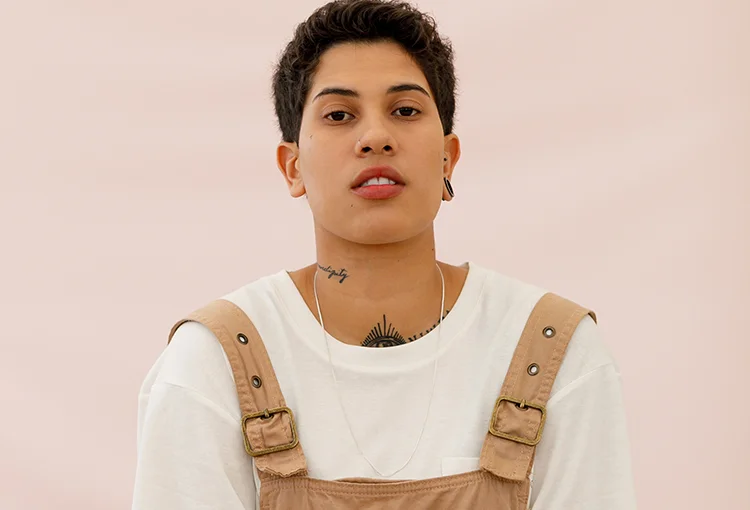 Ana Gabriela lança EP com músicas inéditas. Vem ouvir!