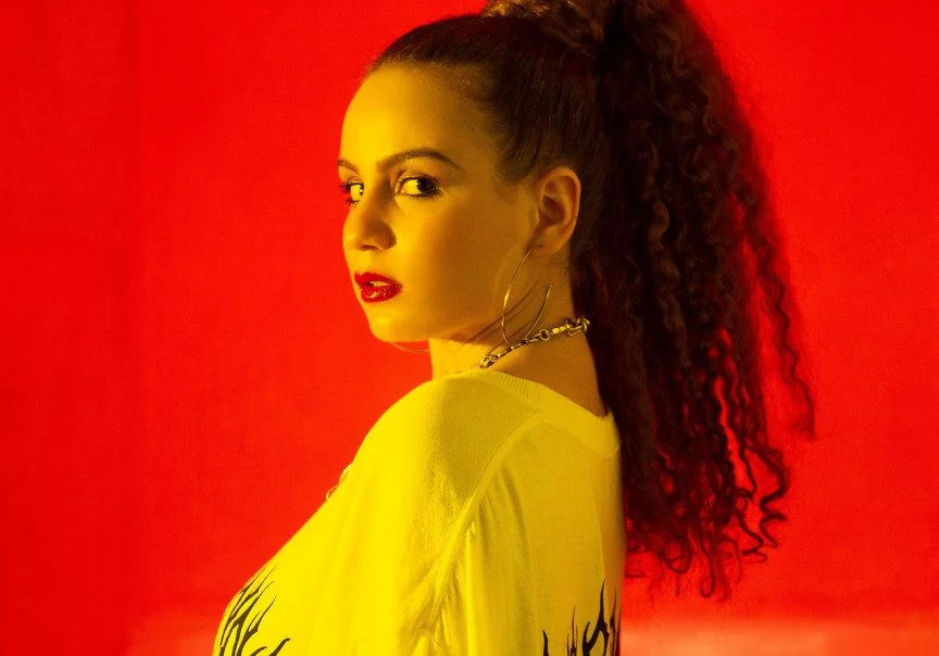 'Cancela': vem ver o novo clipe da diva Carol Biazin!