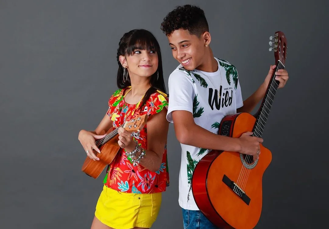 Gabyy Souza comemora 6 meses de namoro com Felipinho com post fofíssimo