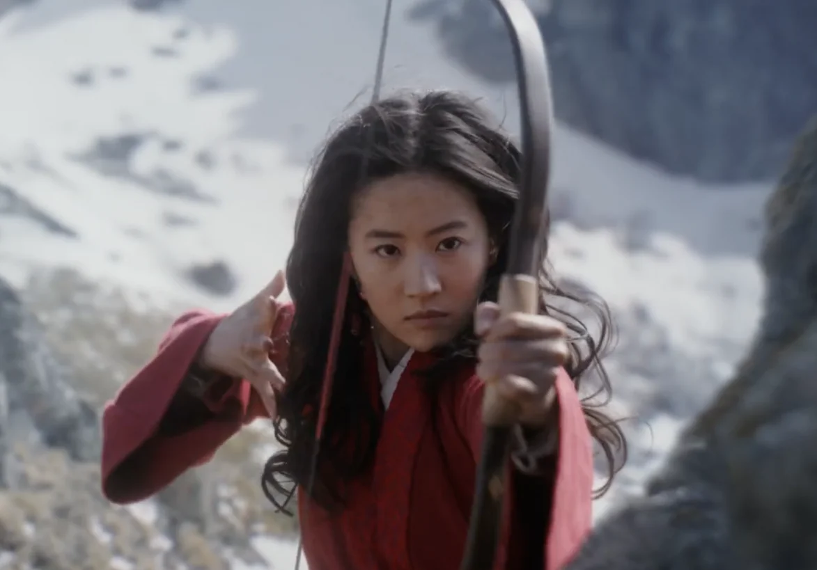 Liu Yifei precisou treinar muito para viver Mulan no live-action!