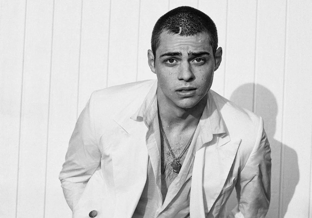 Noah Centineo revela que teve fase ruim com uso de drogas