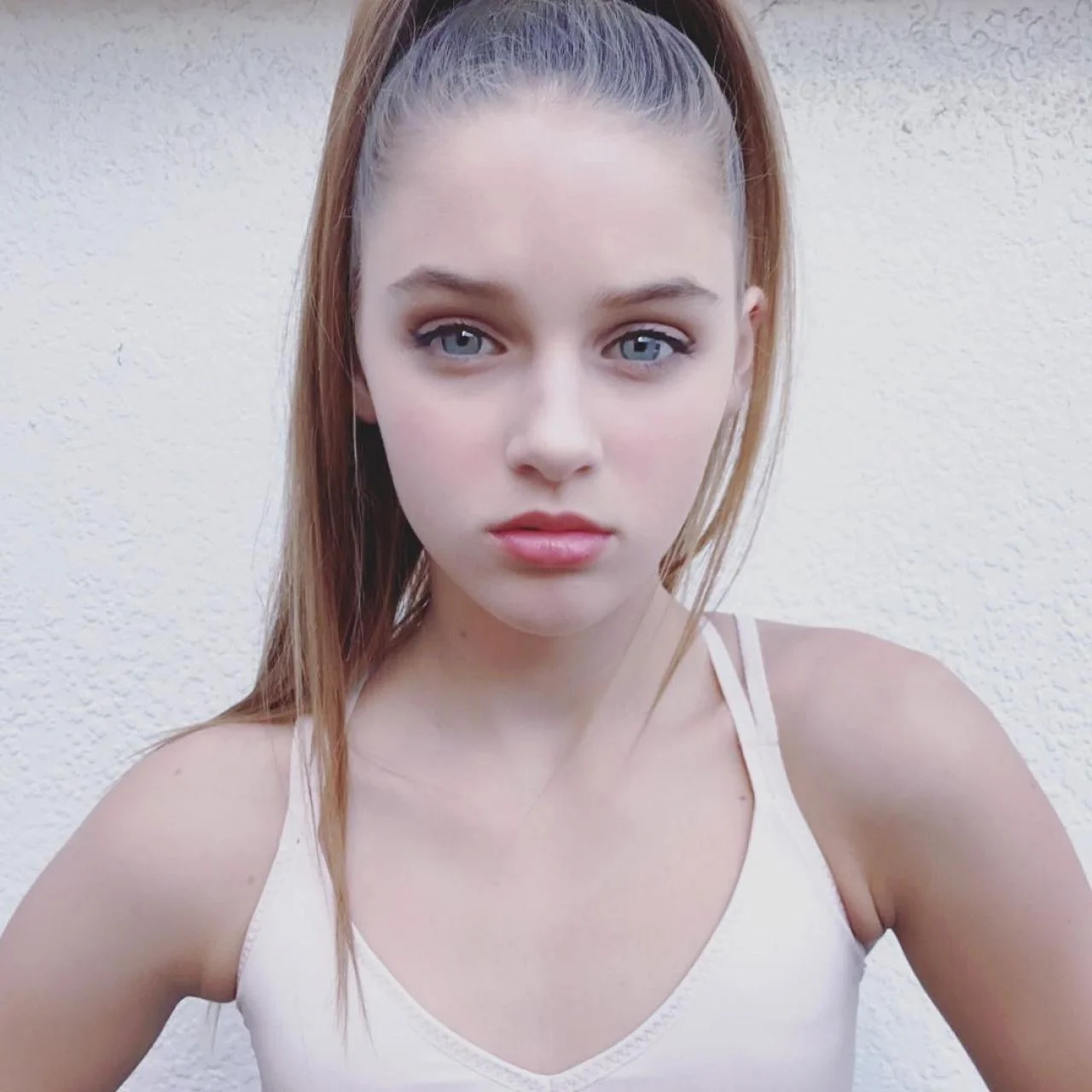 Como era a vida de Savannah antes do Now United? Descobrimos!