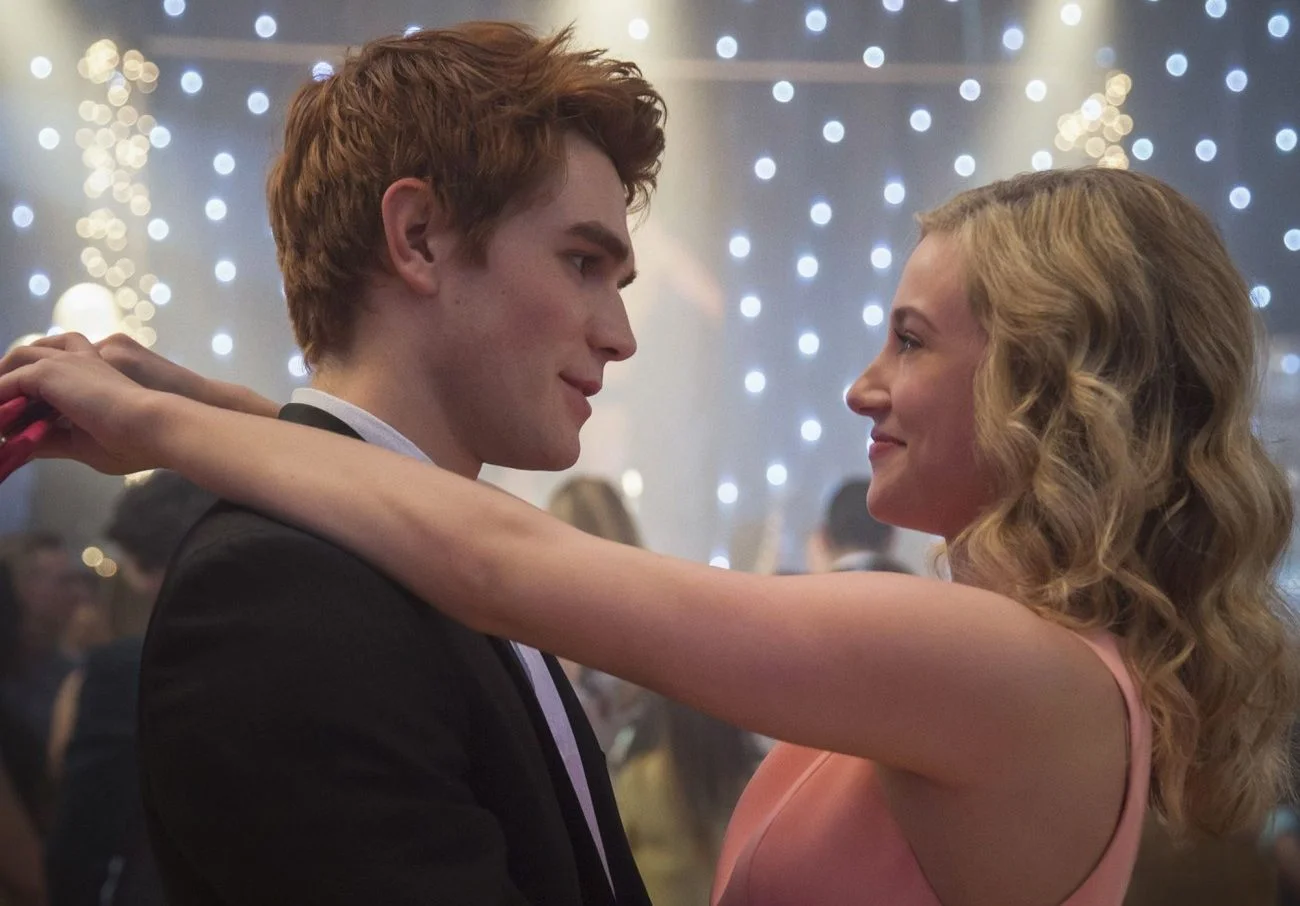 Barchie? KJ Apa gostaria que Archie terminasse com Betty em 'Riverdale'
