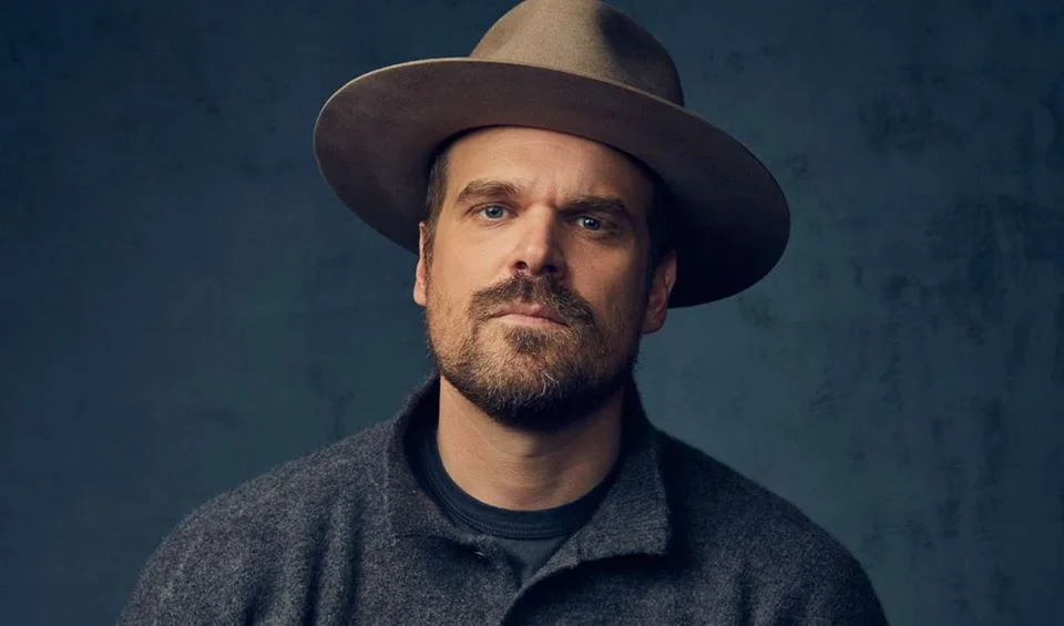‘Stranger Things 4’ estrearia no início de 2021 segundo David Harbour