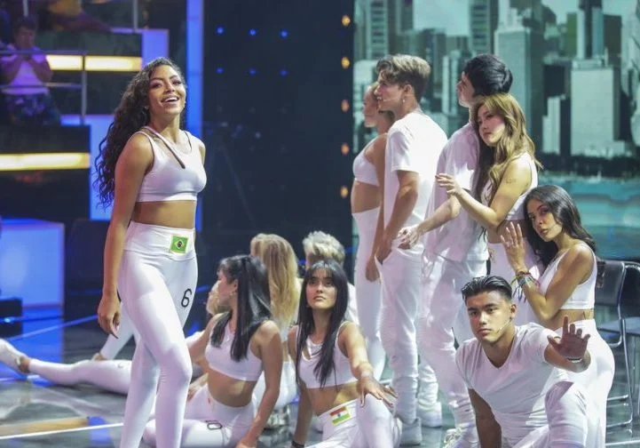 Sem Meet & Greet, fãs invadem hotel do Now United no Rio