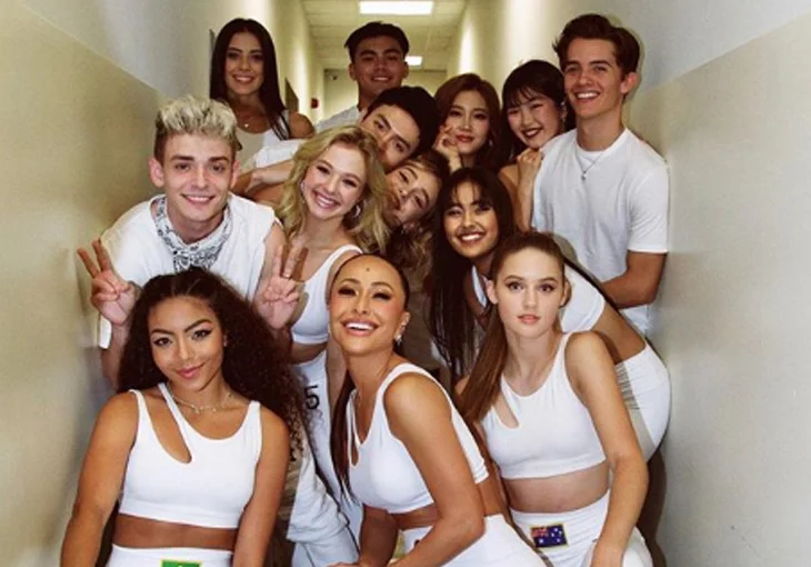 Now United no Brasil: Vem ver o Noah Urrea cantando pagode!