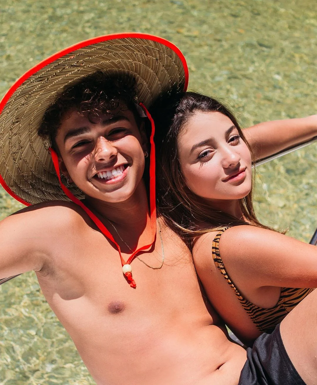 Como é comemorar aniversário de namoro à distância? PeJu te conta!