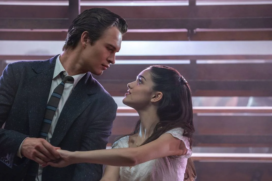 Confira o visual lindo de ‘West Side Story’, filme musical com Ansel Elgort