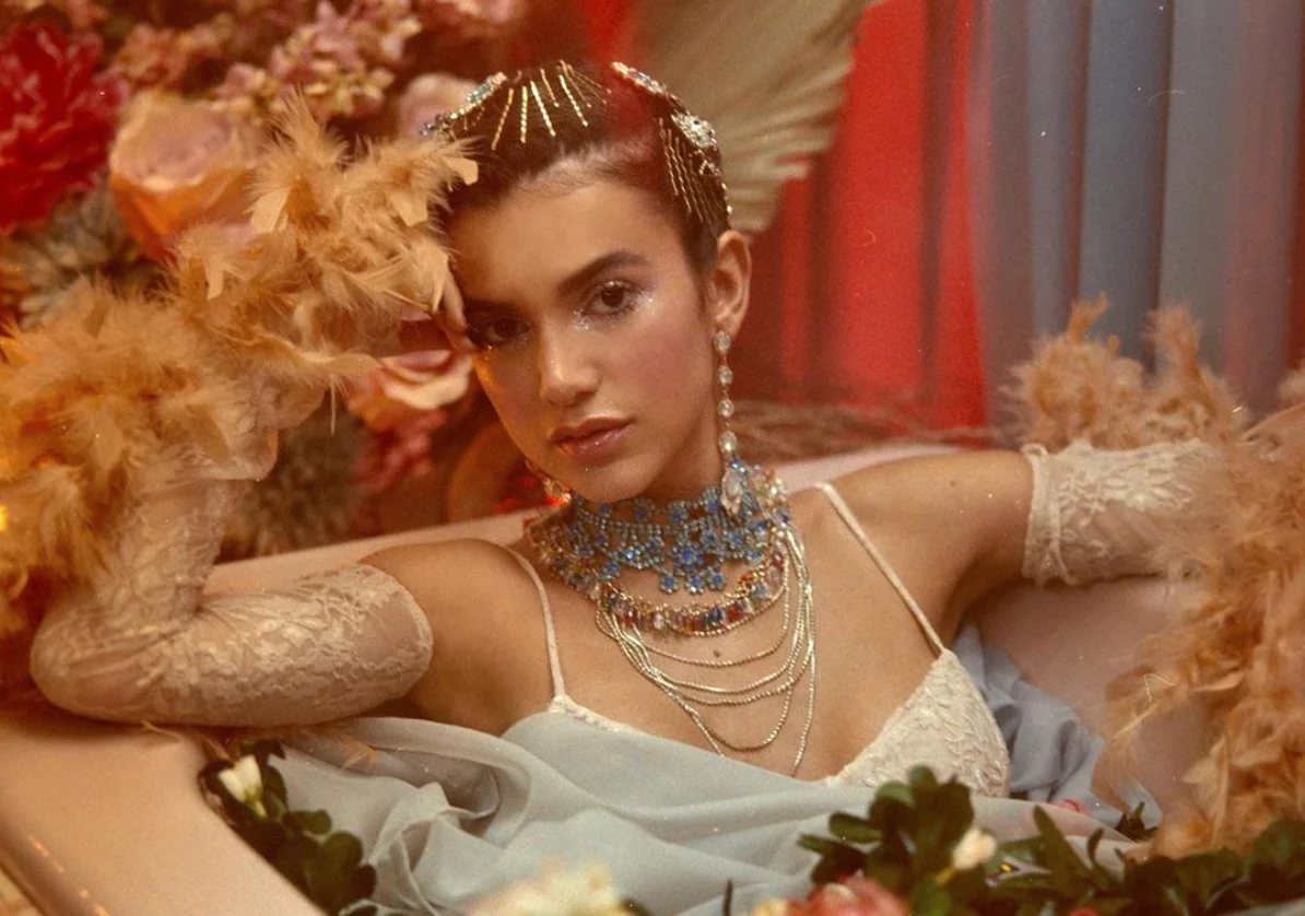 Clipe de Manu Gavassi, ‘Áudio de Desculpa’, é indicado a dois festivais!