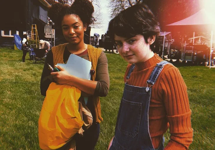 ‘O Mundo Sombrio de Sabrina’: Jaz Sinclair e Lachlan Watson, jogam Stop em vídeo da Netflix