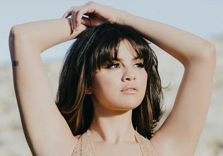 Selena Gomez lança lyric video para músicas inéditas da versão deluxe do seu álbum ‘Rare’