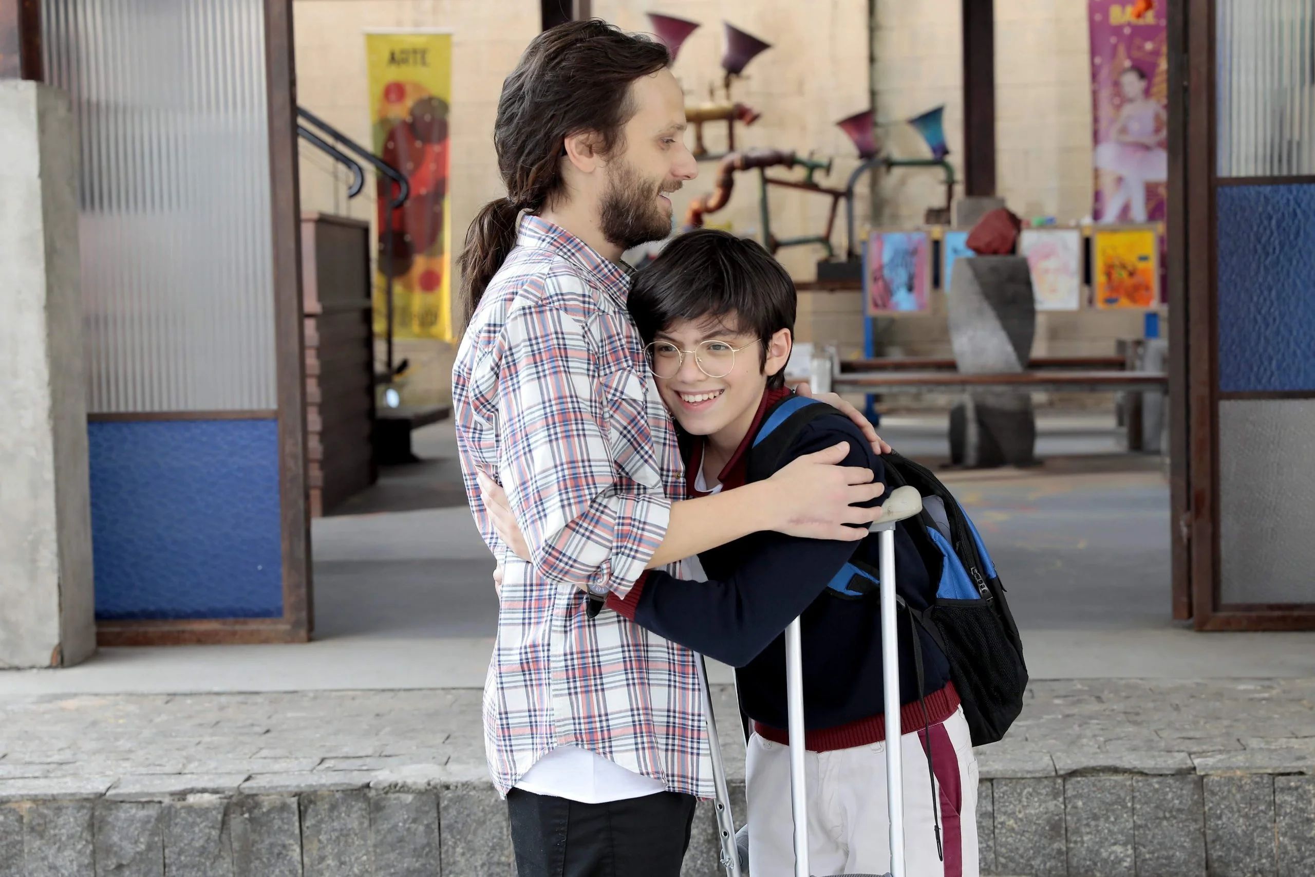 Cassio vai buscar Bento na escola em ‘Poliana’ desta segunda (18)