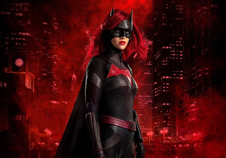 Com a saída de Ruby Rose, veja algumas atrizes que poderiam ser a nova Batwoman