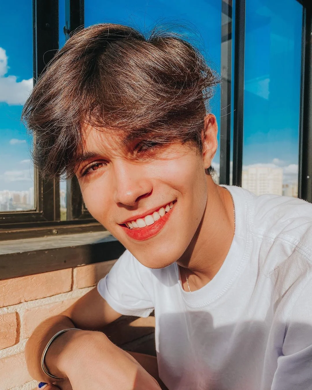 JP Mota radicaliza e aparece com um novo visual!