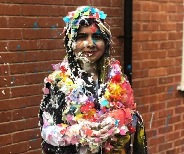 Malala, a garota que lutou pelo direito à educação, se forma na universidade de Oxford